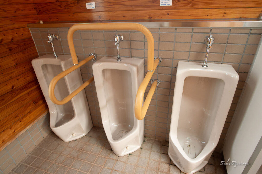 上芦別公園の小便器