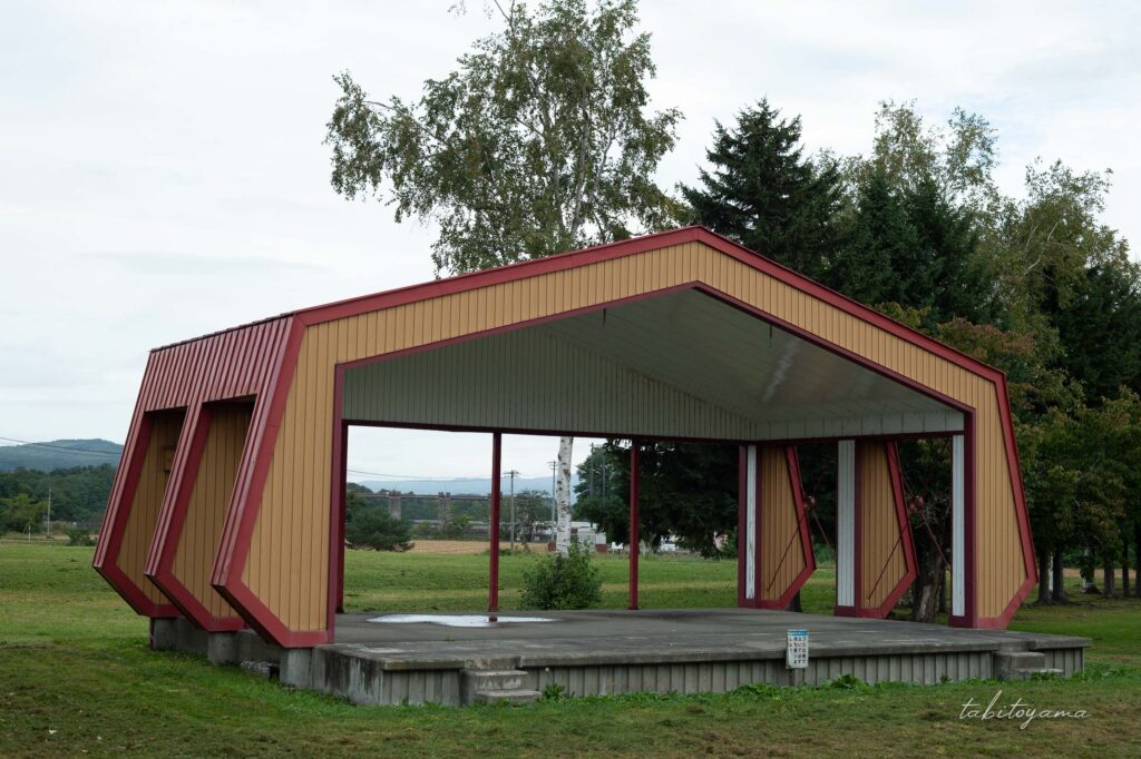 上芦別公園のステージ