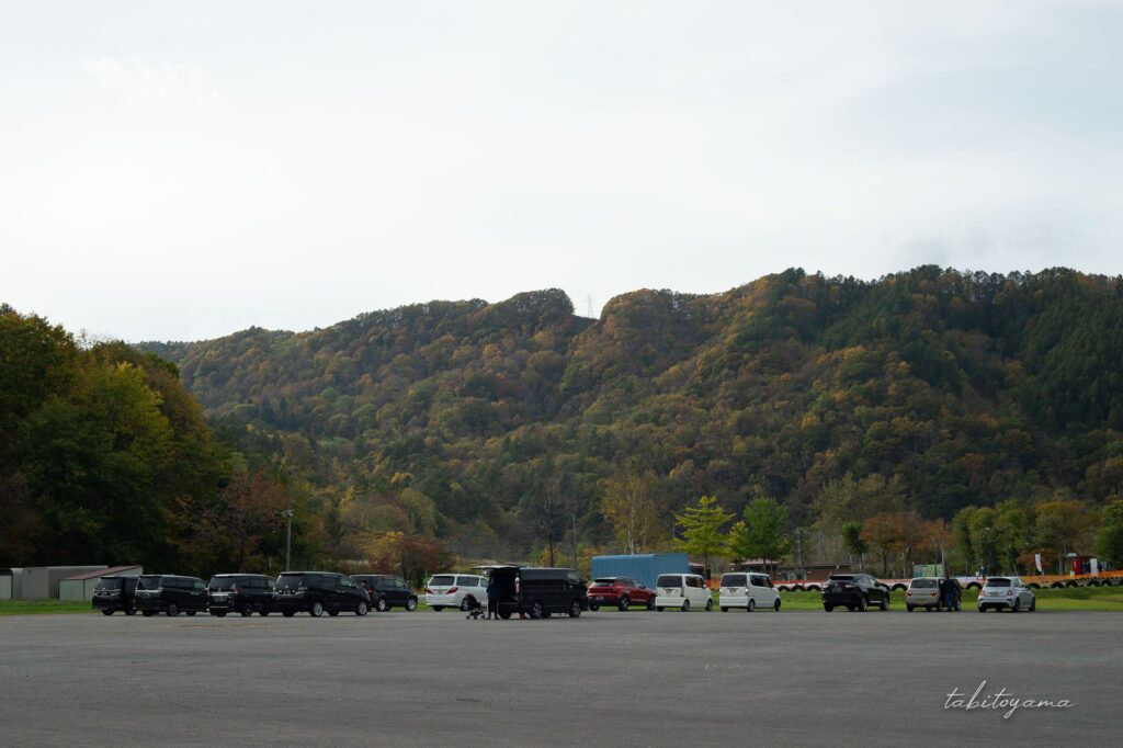 桂沢国際スキー場の駐車場