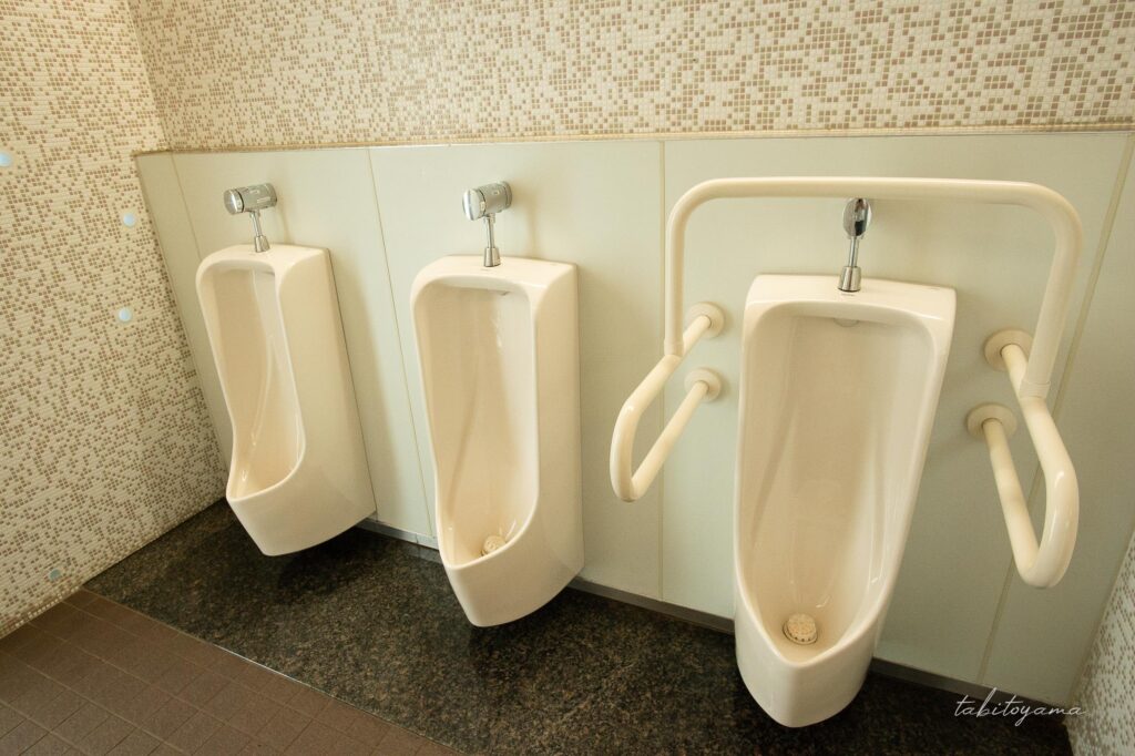 ファミリーランドみかさ遊園の小便器