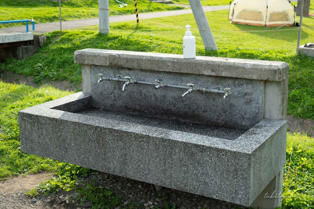 ファミリーランドみかさ遊園のフリーサイト脇にある洗い場