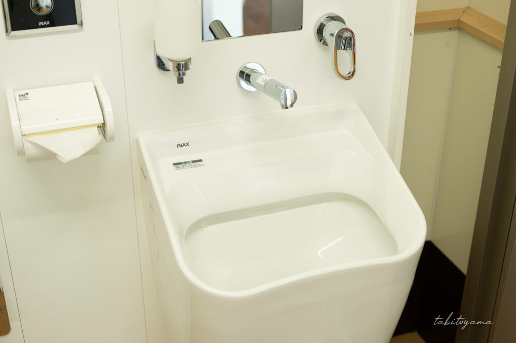 オレンジハウスの洗面台