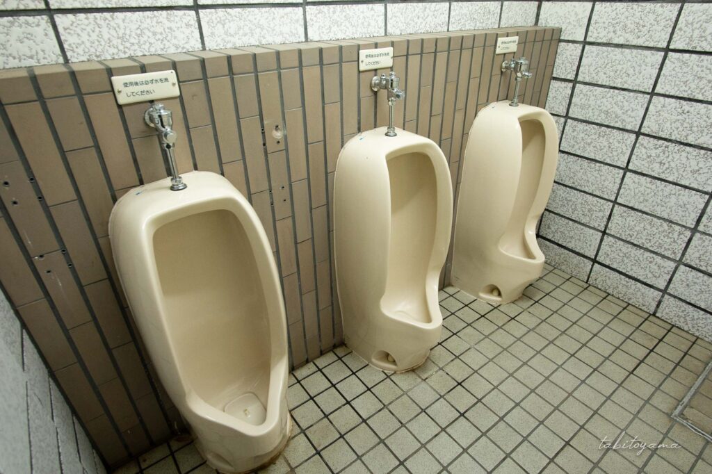 黄金岬キャンプ場の小便器