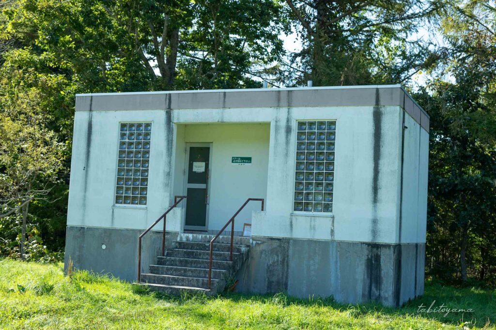 徳舜瞥山麓キャンプ場のトイレ