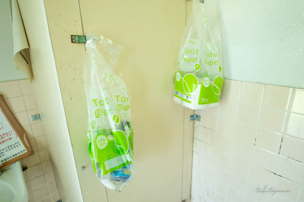 徳舜瞥山麓キャンプ場のトイレットペーパーの予備