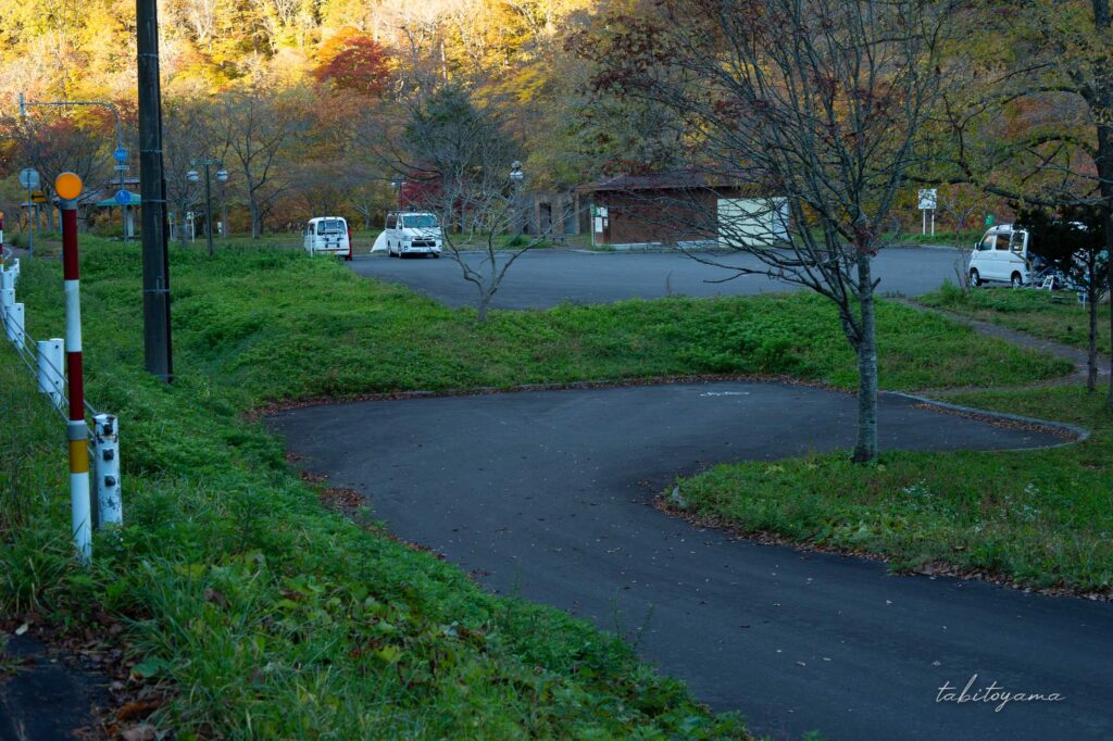 南茅部河川公園キャンプ場の駐車場