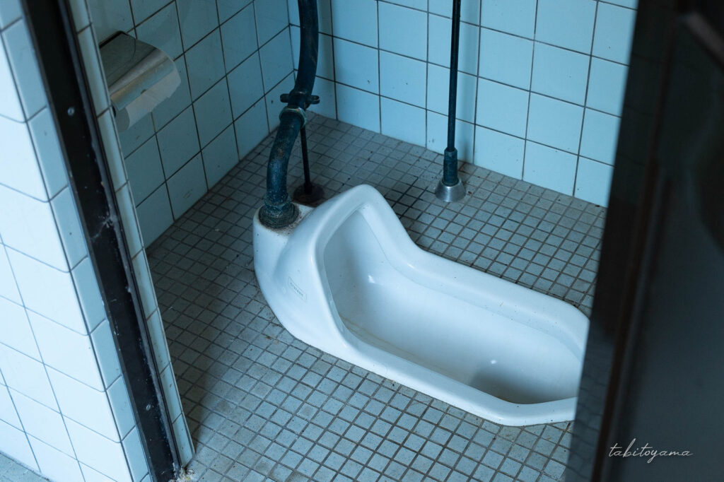 南茅部河川公園キャンプ場の和式トイレ