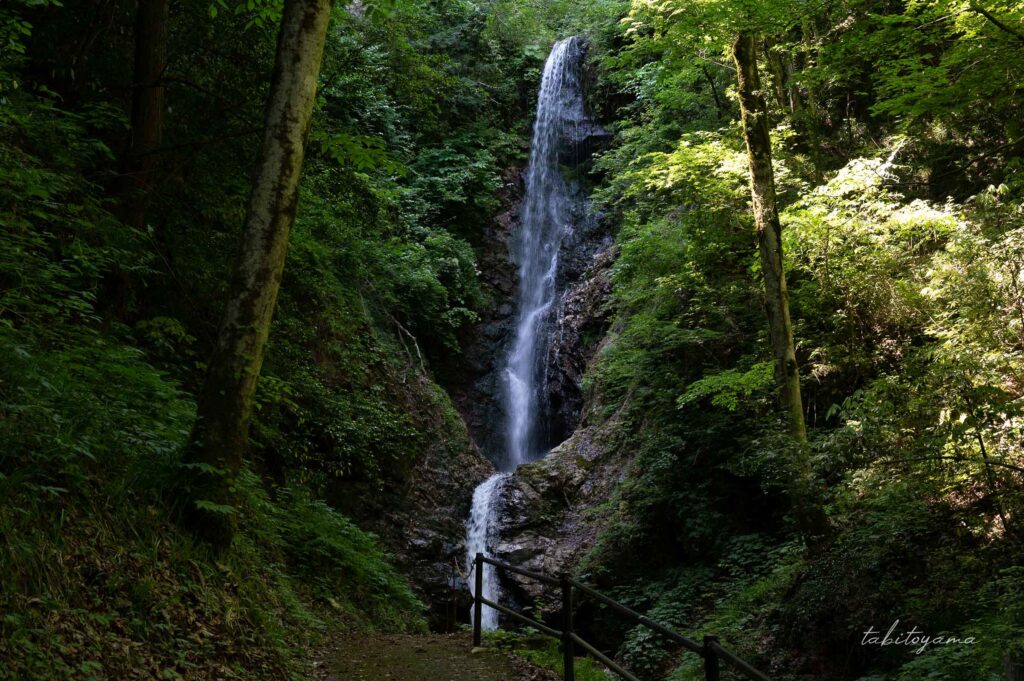 佐渡ヶ島の養老の滝