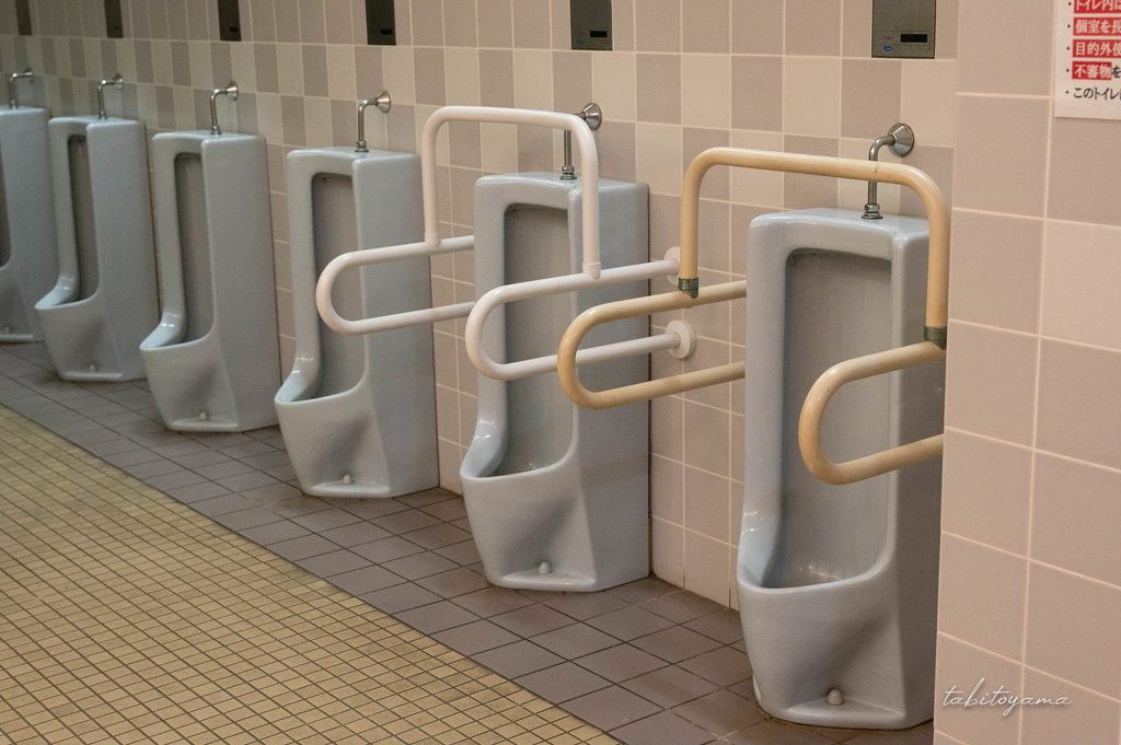 道の駅あきた港のトイレにある小便器