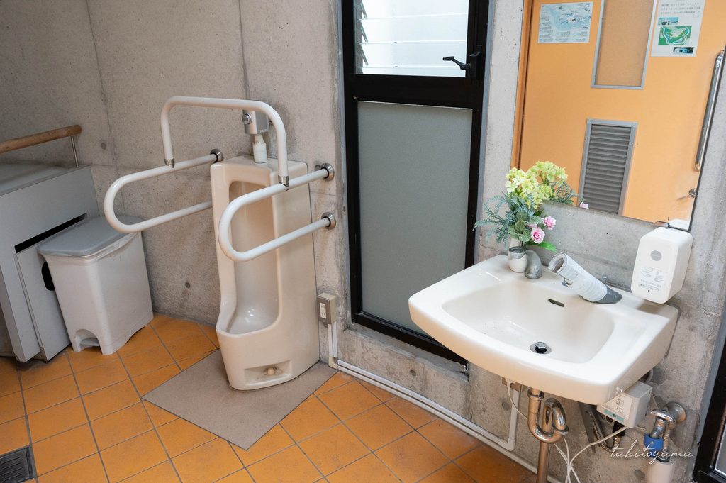 道の駅 霧の森の多目的トイレ