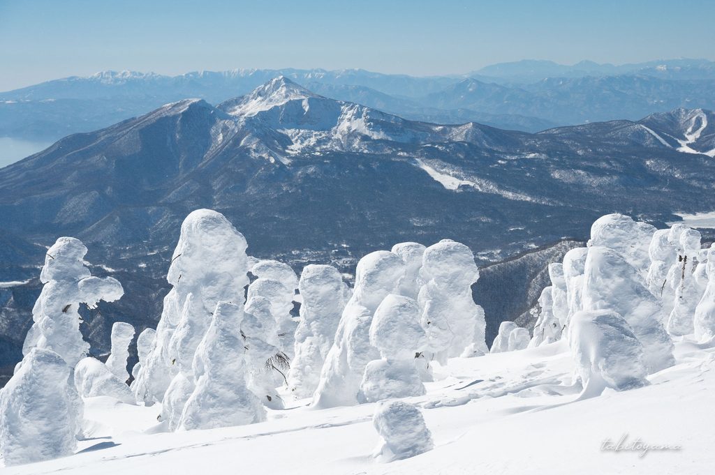 冠雪した磐梯山の樹氷