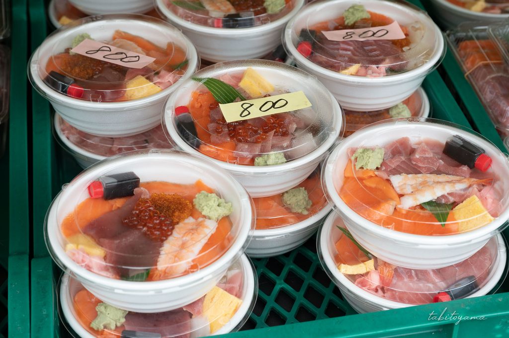 テイクアウトの海鮮丼